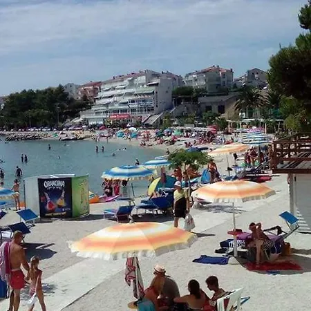 Apartment Mila & Miro *